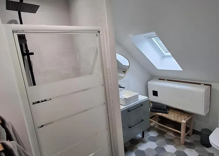 Apartment Proche Avec Jacuzzi *