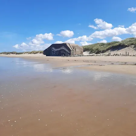Proche Avec Jacuzzi Apartment *
